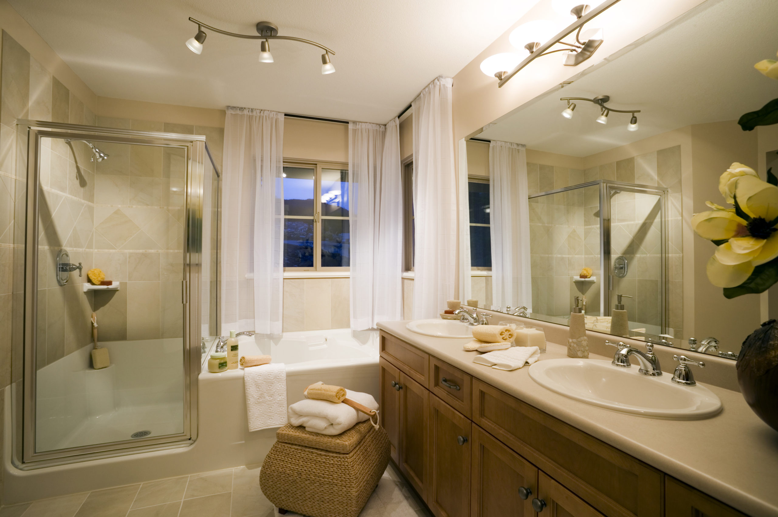 3 ideas to make your bathroom feel like a spa Image